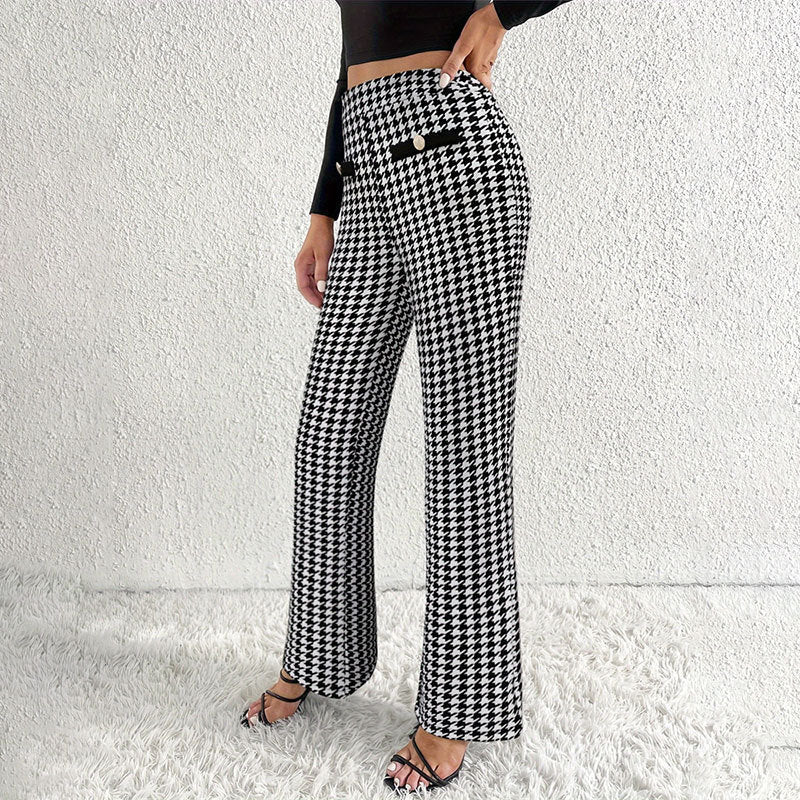 Pantalon droit avec poches et fausse bordure